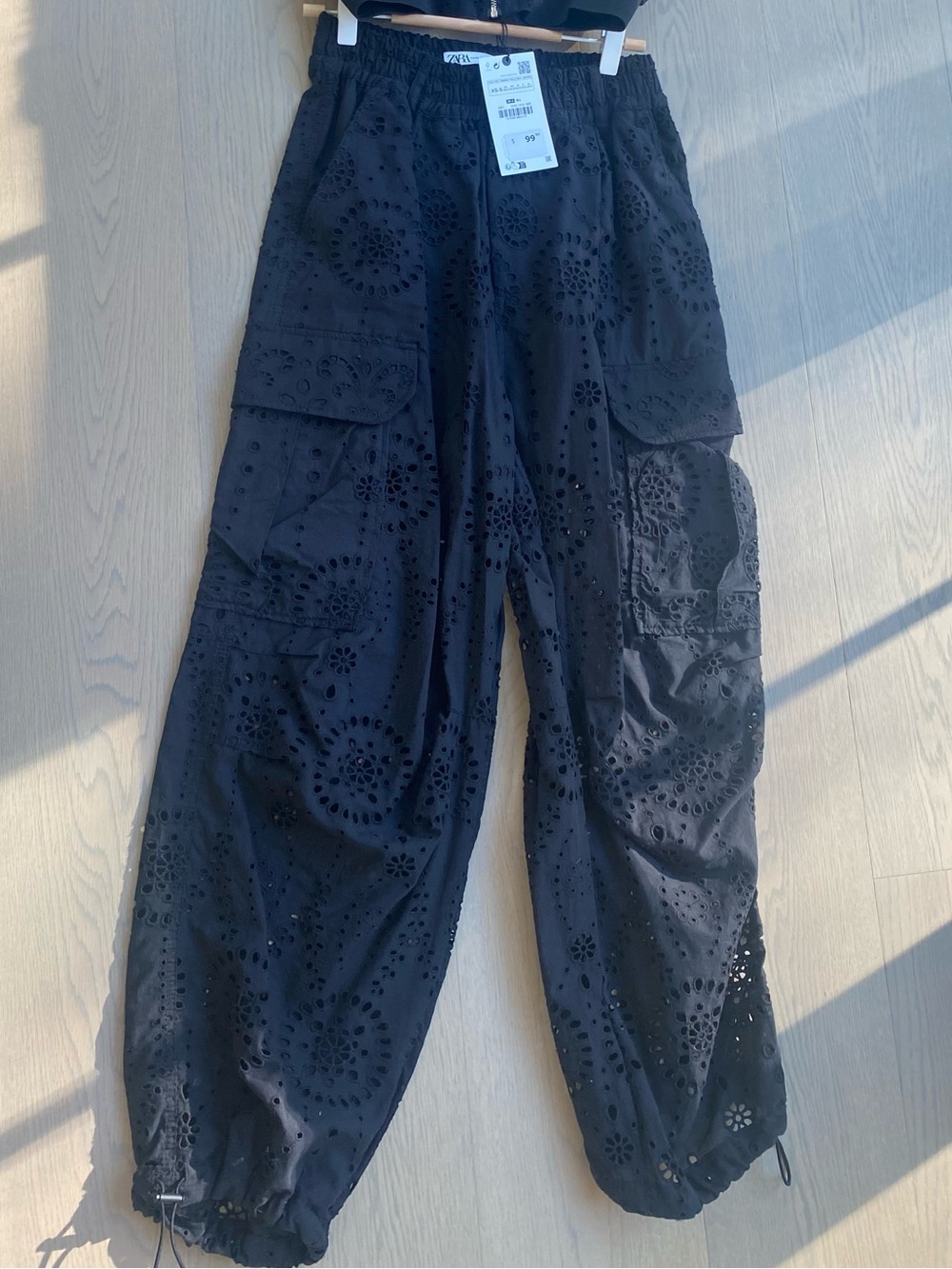 Zara Black Eyelet Wide-Leg Cargo Pants